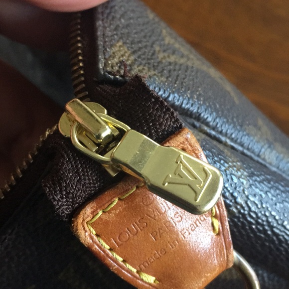 Authentic Louis Vuitton Pochette - Picture 13 of 13